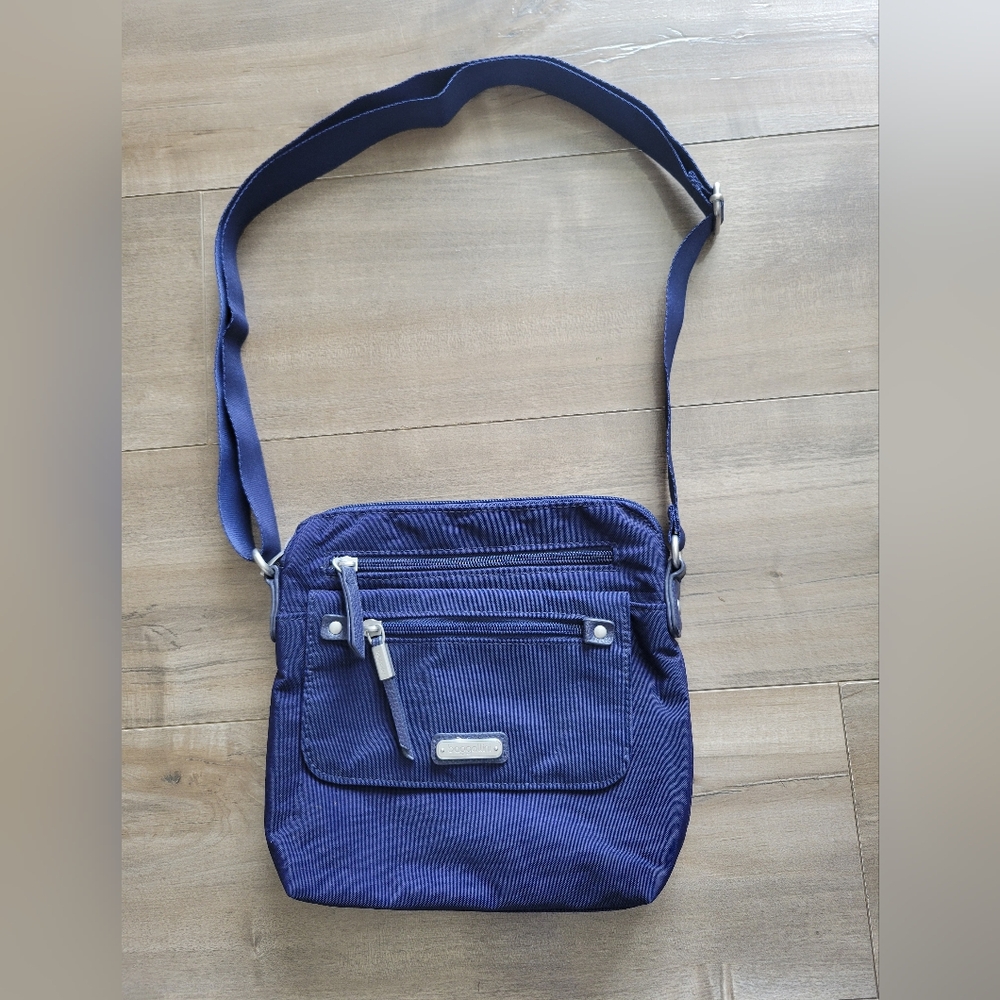 Baggallini Crossbody & Wallet RFID Medium Multi-Compartment Nylon Navy Blue - Picture 2 of 14